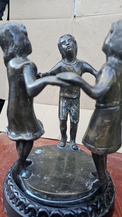 Deosebită piesă de Bronz