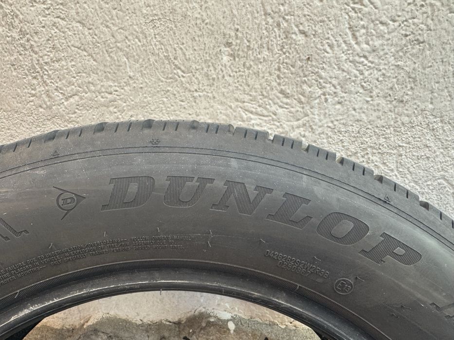 215 65 17 Dunlop