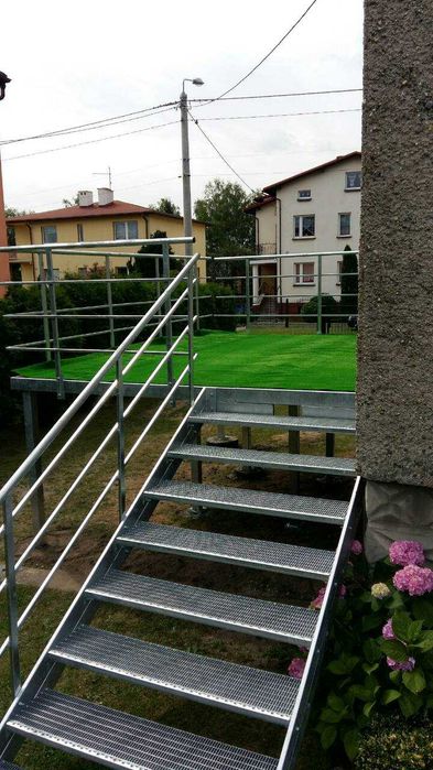 Метална решетка за английски двор или градина