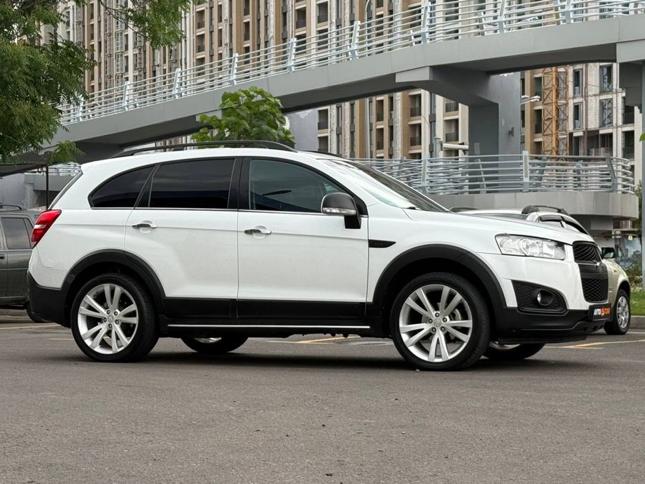 Продаётся Chevrolet Captiva 3L Год 2015
