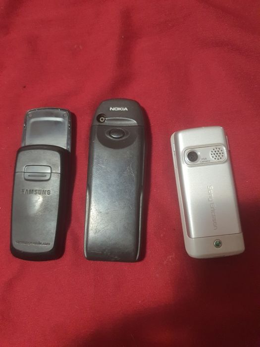 Telefoane vechi, pentru piese