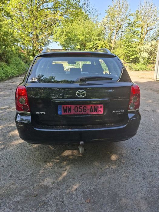 toyota avensis 2009