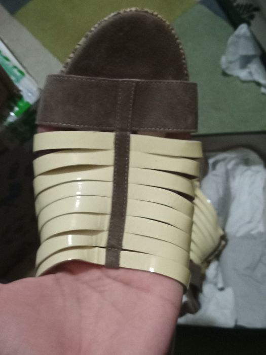 Încălțăminte piele damă Cara London noi in cutie