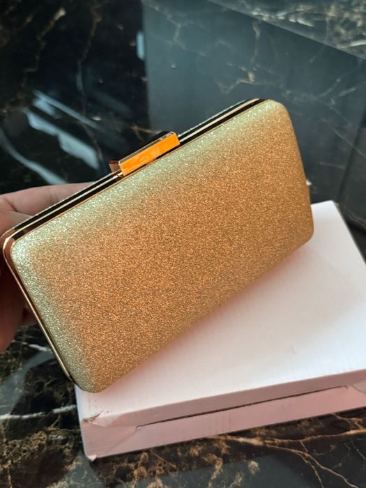 Луксозни клъч чантички