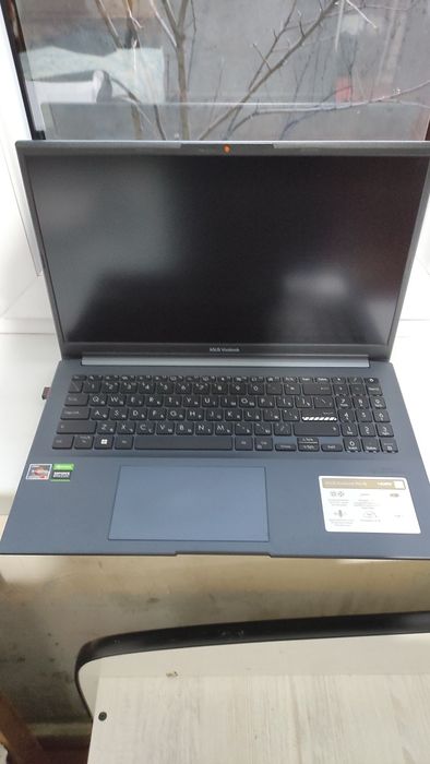 Ноутбук Asus в отличном состоянии.