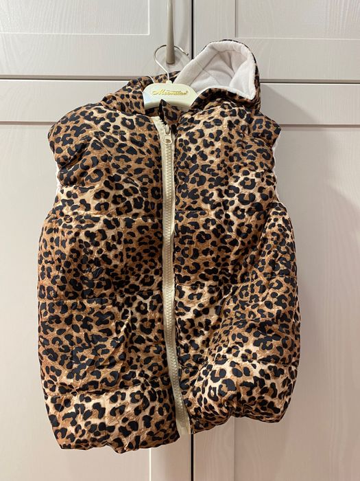 Жилетка для девочки размер 104-110