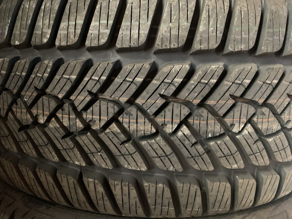 Seturi 215 45 17 de iarnă noi