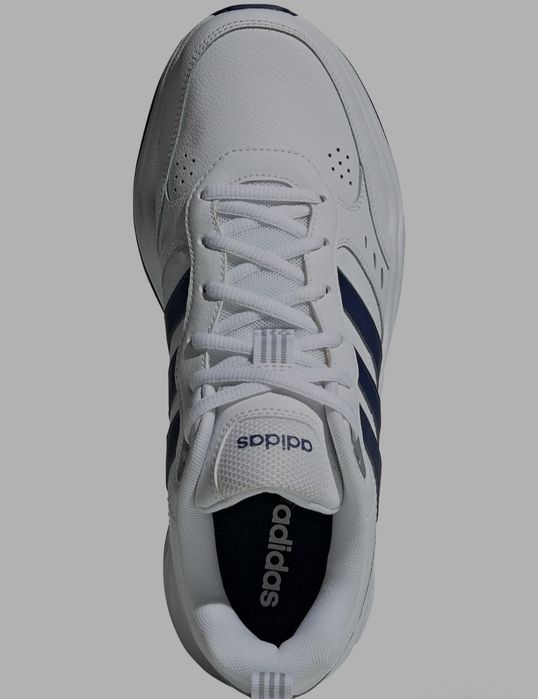 Adidas  Обувки Strutter