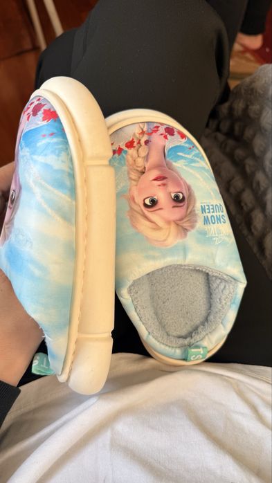 Домашние тапочки для мальчика и девочки