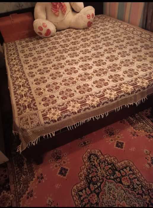 Продаю кравать нормально состояние