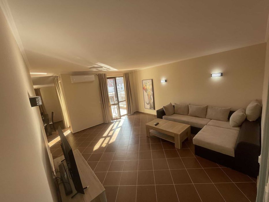 Продава се Тристаен апартамент в Ахелой - 95 кв.м за 727 €/кв.м - Снимка #2