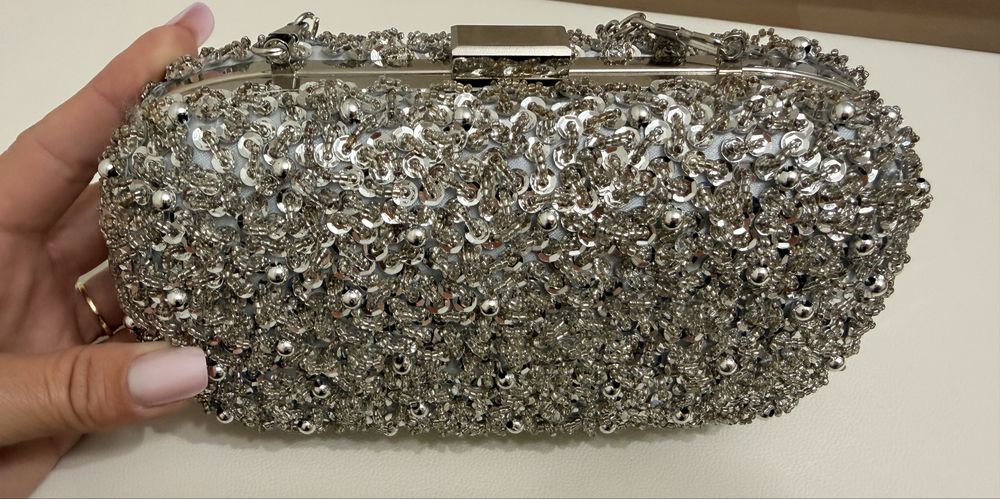 Clutch stralucitor cu paiete argintiu NISSA