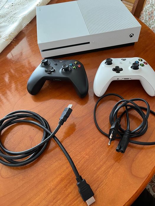 XBOX one s 1TB, alb