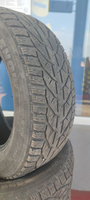 225 65 17-4бр зимни гуми.