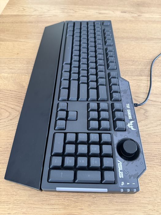 ASUS TUF Gaming K1 RGB + wrist rest – Page Down remapat