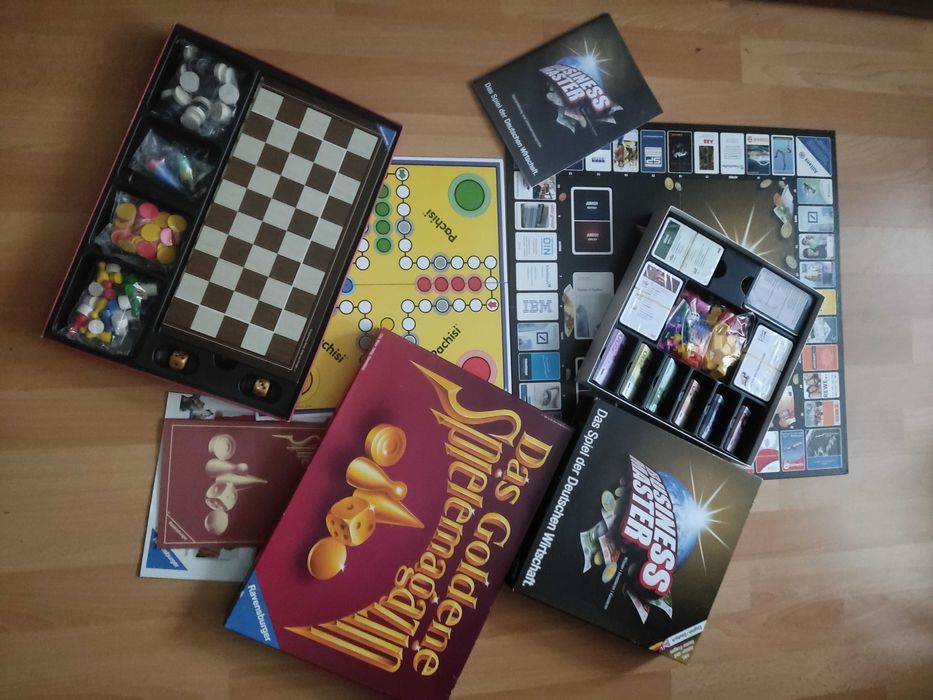 Настолни игри-Бизнес мастър,Дама,табла,не се сърди човече и др.18€