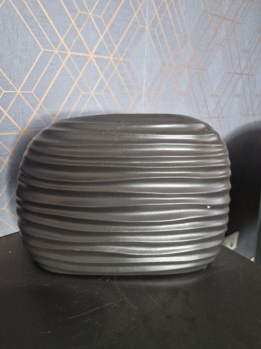 Продам интерьерные вазы