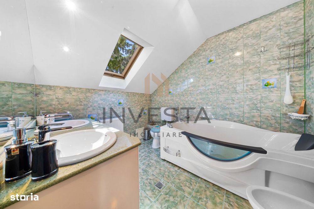 Casa 5 camere 119 mp utili, garaj si curte, strada privata, Campului