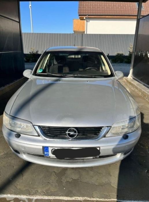 Opel vectra benzina
