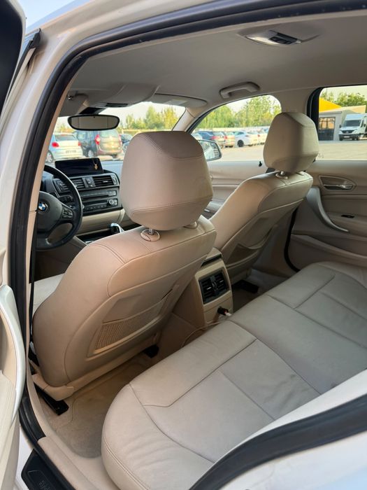 BMW seria 1 f20 2013 automat 2 butoane