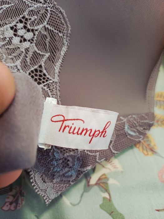 сутиен  Triumph  85B