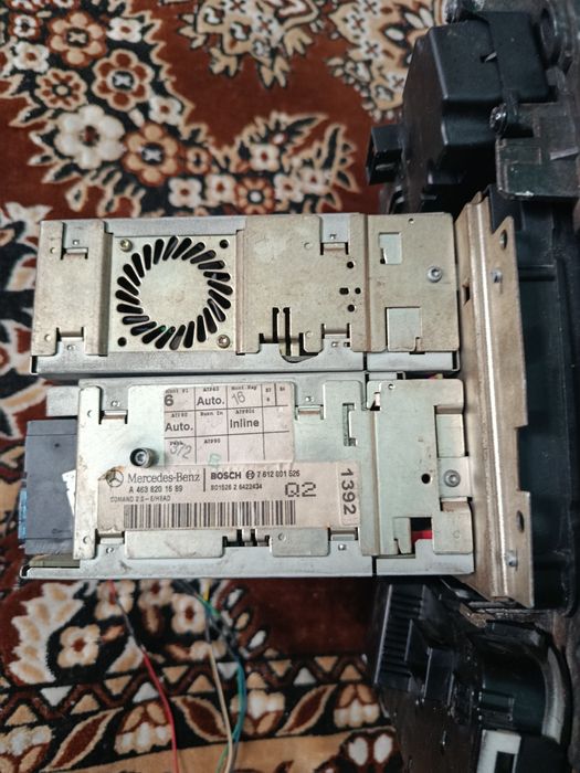 Продам магнитофон на мерс