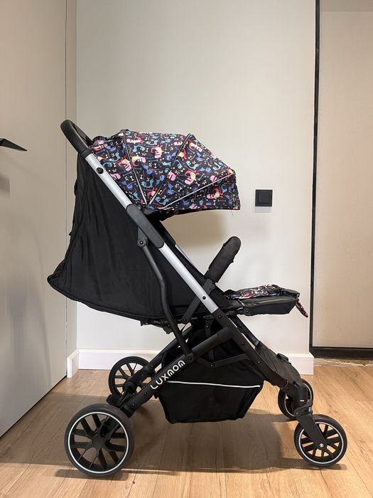 Прогулочная коляска Luxmom