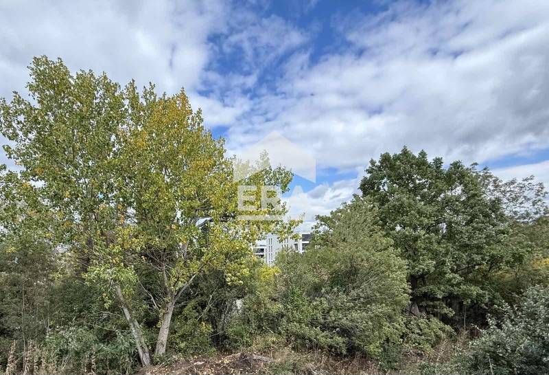 Двустаен апартамент със зелени гледки в ж.к. Малинова Долина