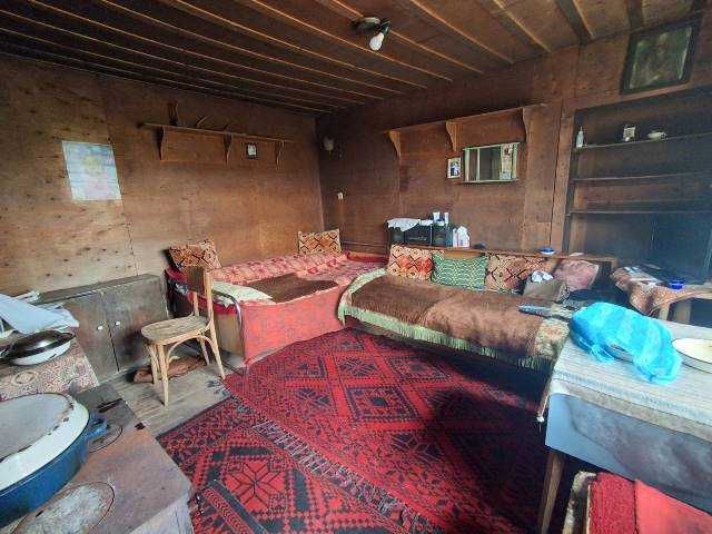 Къща, село Певец € 45,000 / 88 012.35 лв.