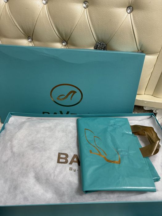 Кожанный етік сатылады