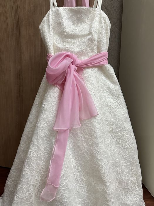 Продаю бальное платье для девочки