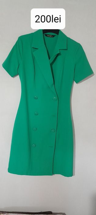 Vând rochii de ocazie