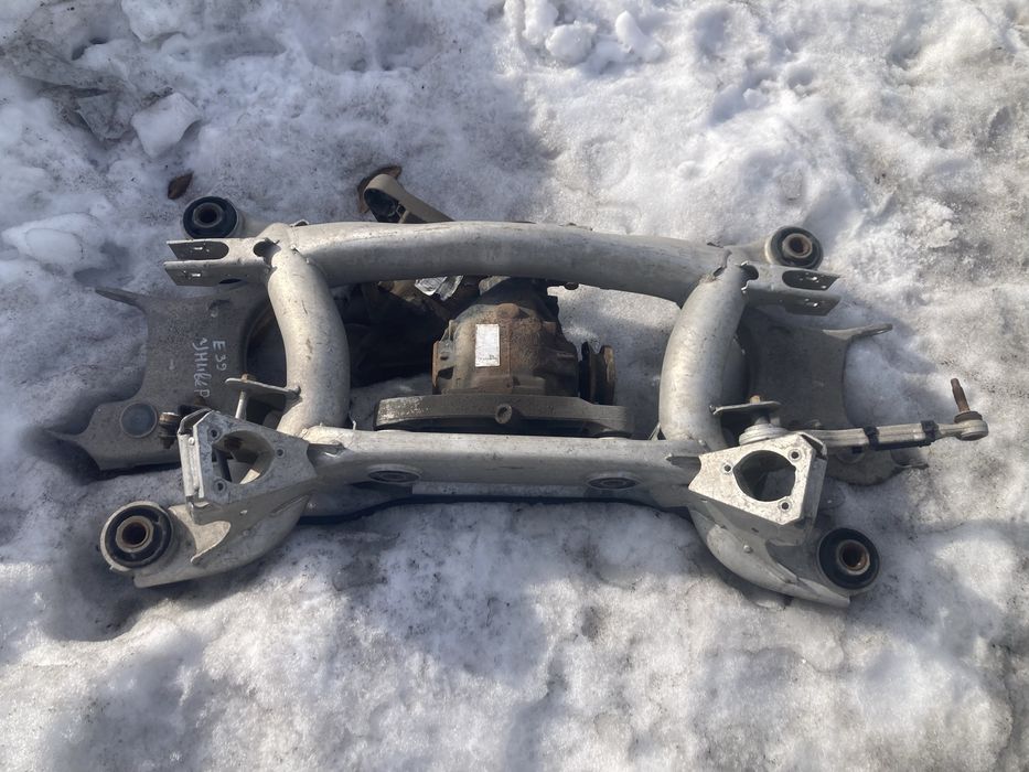 Балка задняя подрамник БМВ Е39 универсал / BMW E39 Touring