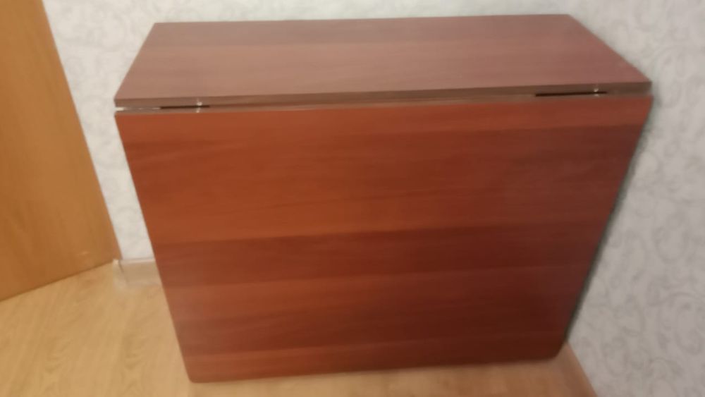 Срочно Продам стол раздвижной