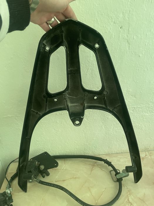 Зачасти на скутер m8