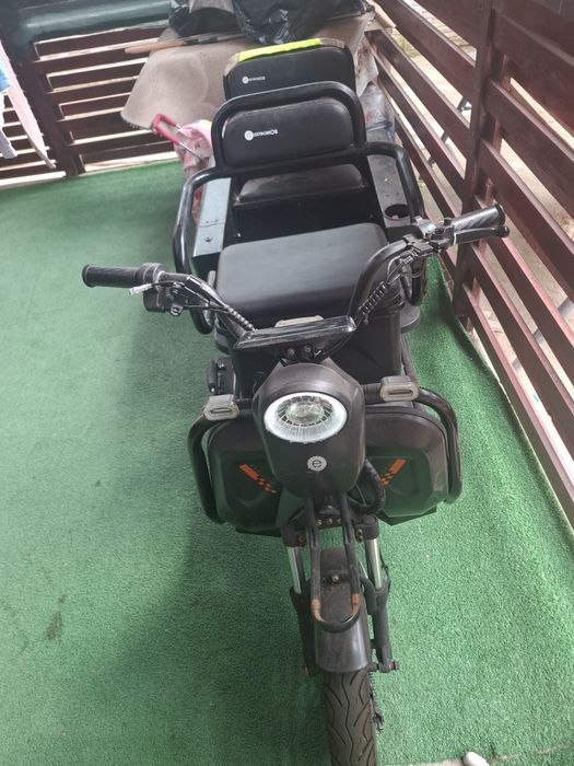 Triciclu electric