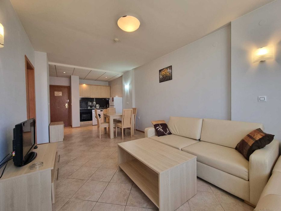 Продава се Двустаен апартамент в к.к. Слънчев бряг - 72 кв.м за 1021 €/кв.м - Снимка #6