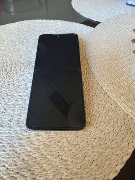 Samsung galaxy  Z Flip 3 256GB