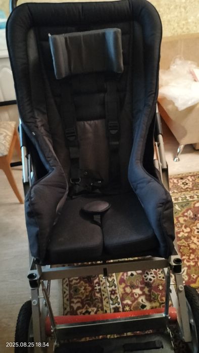 Инвалидное кресло