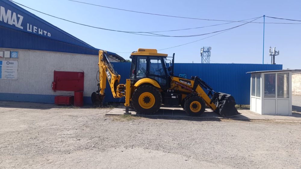 Аренда трактор экскавотор,три в одном.аренда на долгый срок.