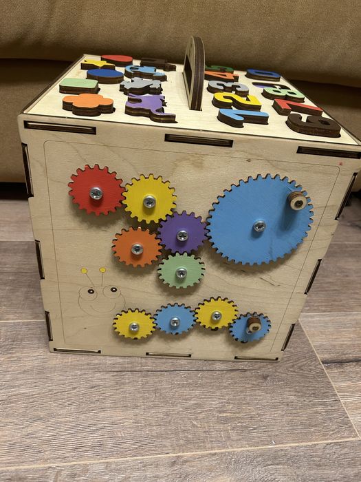 Продам развивающий куб