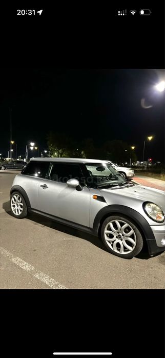 Автомобиль Mini Cooper