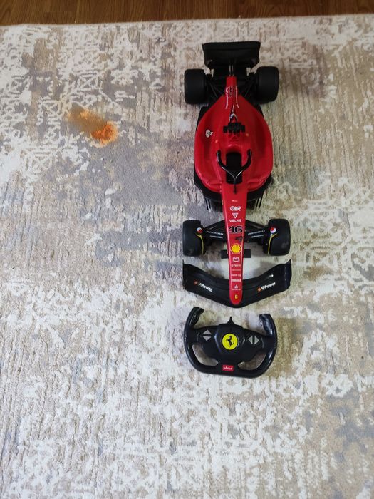 Феррари на пульте управление