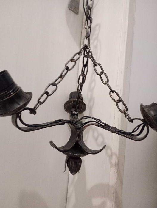 Стари полюлеи от ковано желязо 2 бр.