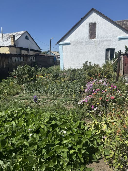 Продам дом большой,в хорошем районе