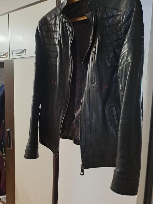 Продаётся молодёжная кожаная куртка