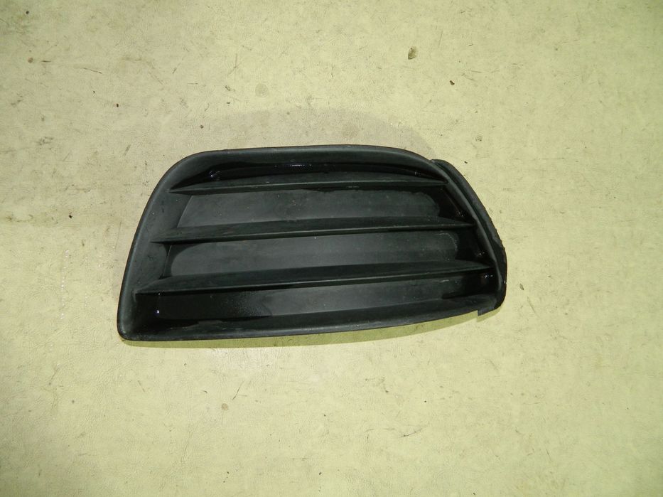 Grila bara fata partea dreapta, Fiat Punto, 2003, 2004, 2005, 2006,, 735320944