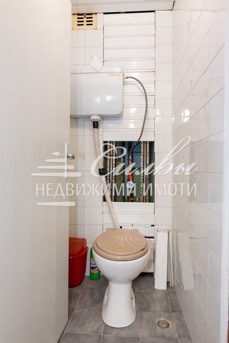 Тристаен апартамент до училищата – кв. Добруджански!