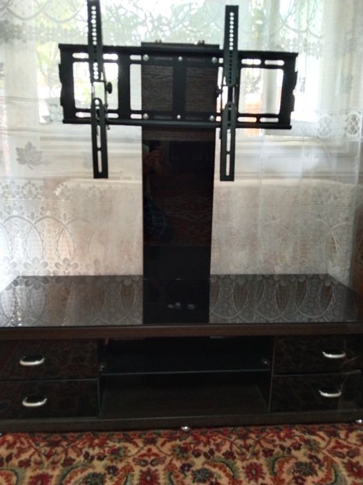 Тумба под телевизор