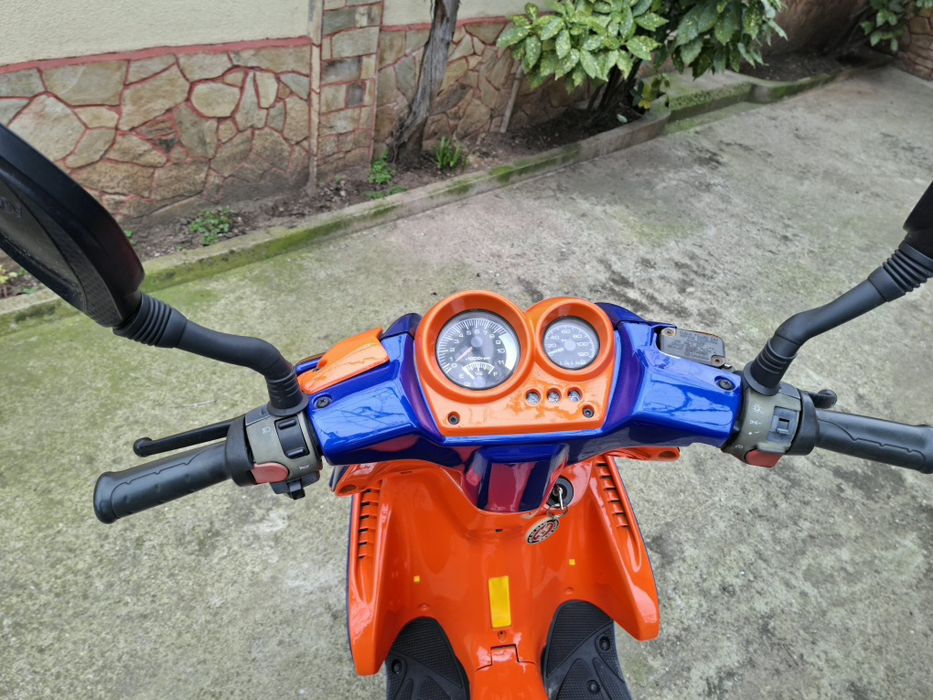 Продавам Yamaha Aerox 100cc
